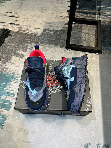 Picture of Versace Shoes Men _SKUfw150822899fw